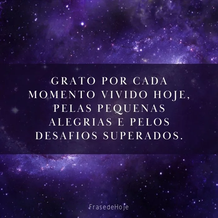 banner com ilustração o espaço estrelado com tons de roxo com uma frase de gratidão